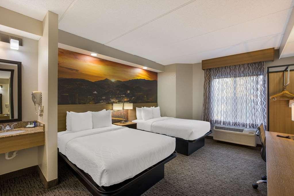 Clarion Pointe Sevierville-Pigeon Forge Habitación foto